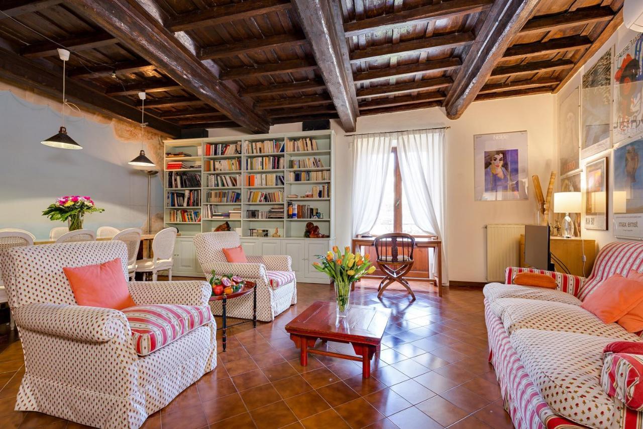 Rome As You Feel - Luxury Cappellari Apartment Bagian luar foto