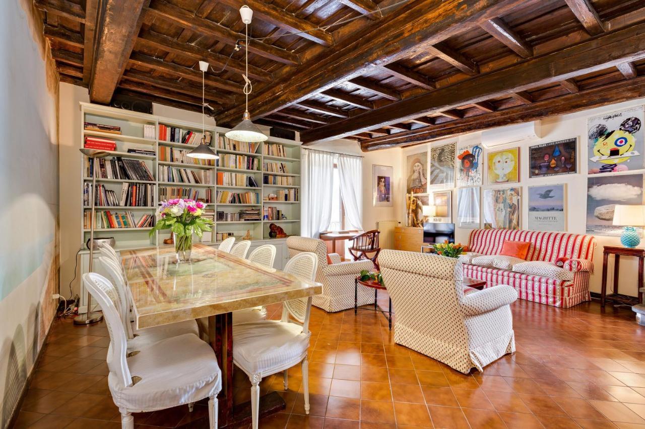 Rome As You Feel - Luxury Cappellari Apartment Bagian luar foto