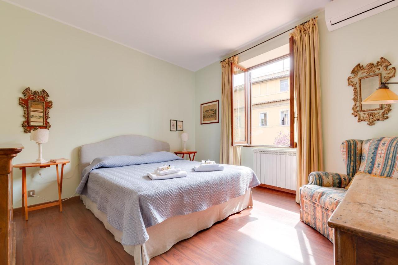 Rome As You Feel - Luxury Cappellari Apartment Bagian luar foto