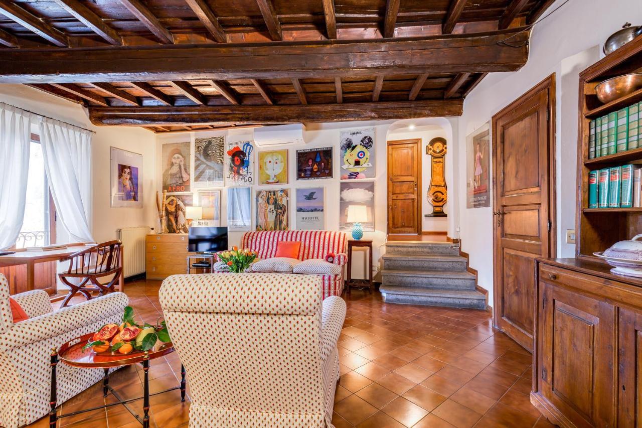 Rome As You Feel - Luxury Cappellari Apartment Bagian luar foto
