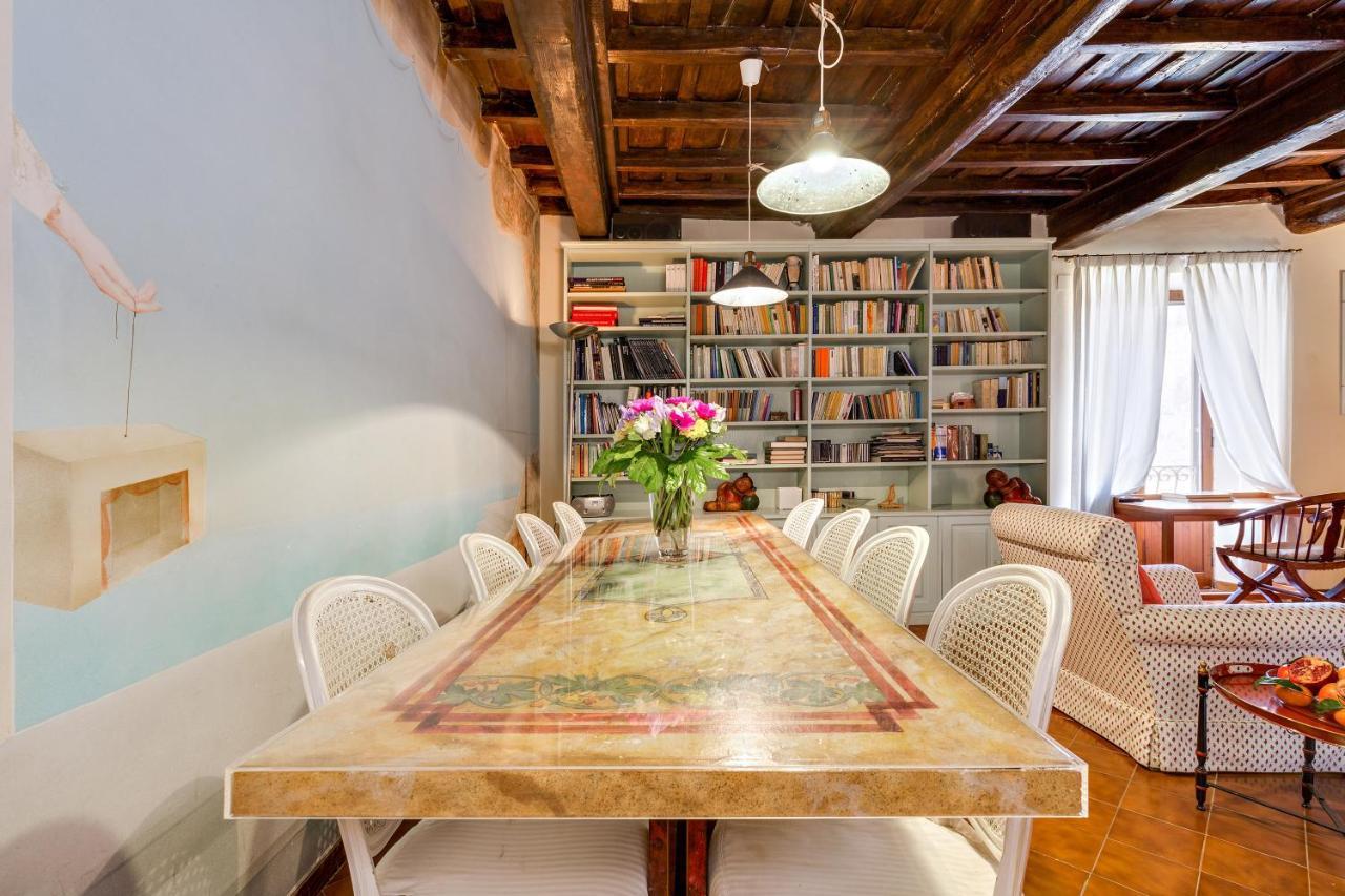 Rome As You Feel - Luxury Cappellari Apartment Bagian luar foto