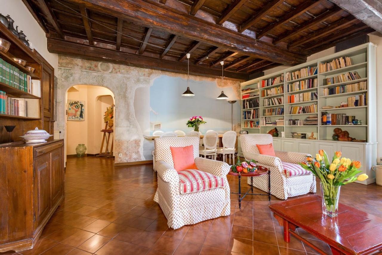 Rome As You Feel - Luxury Cappellari Apartment Bagian luar foto