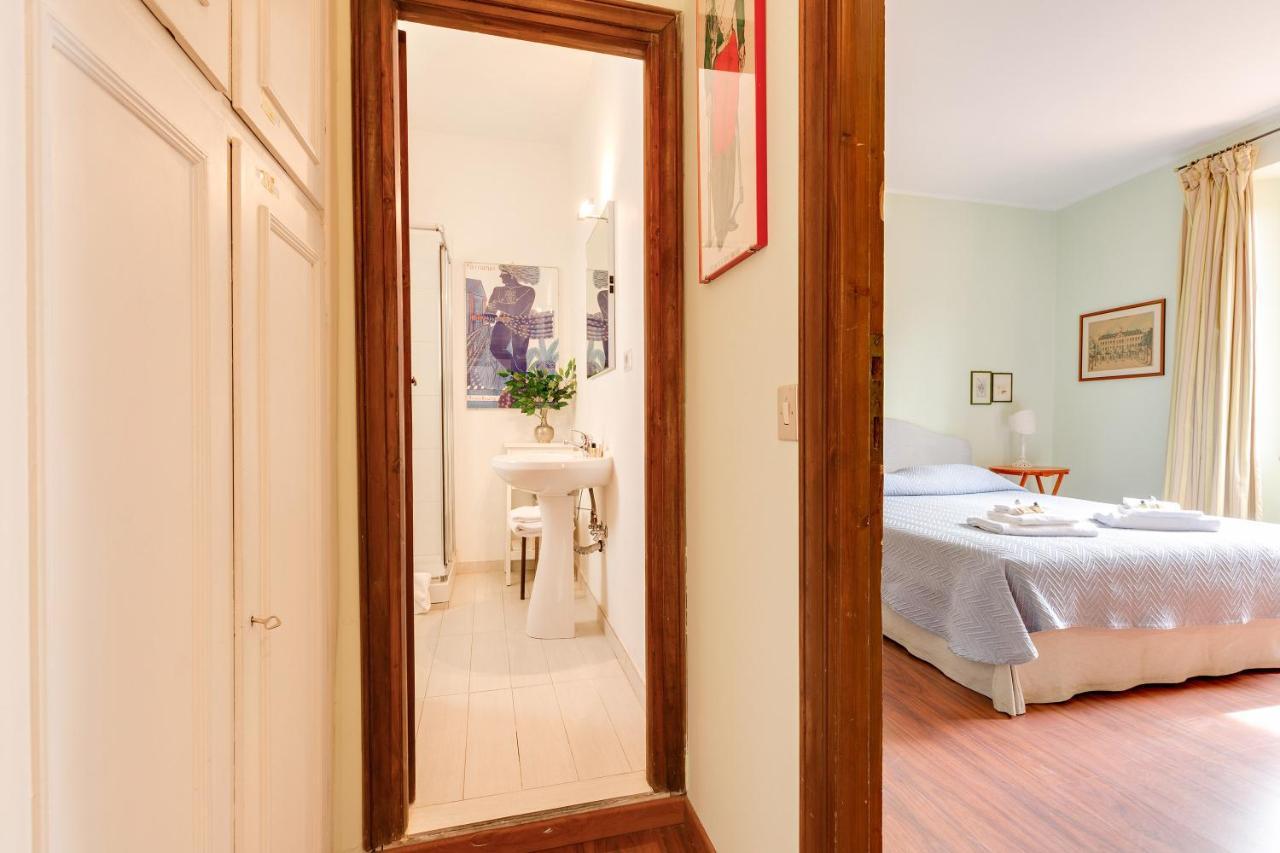 Rome As You Feel - Luxury Cappellari Apartment Bagian luar foto